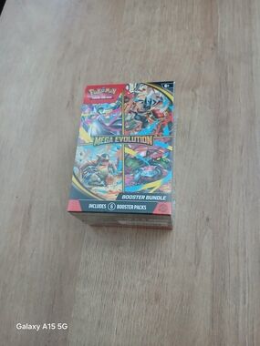 Pokémon Mega Evolution Booster Bundle